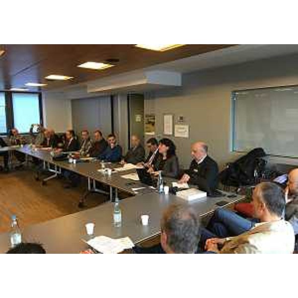 Mariagrazia Santoro (Assessore regionale Infrastrutture e Mobilità FVG) al tavolo di confronto tra Regione Autonoma Friuli Venezia Giulia, Provincia Autonoma di Bolzano, Società Ferrovie Udine Cividale (FUC), Trenitalia e SAD (Società di trasporto altoatesina) - Bolzano 23/01/2016