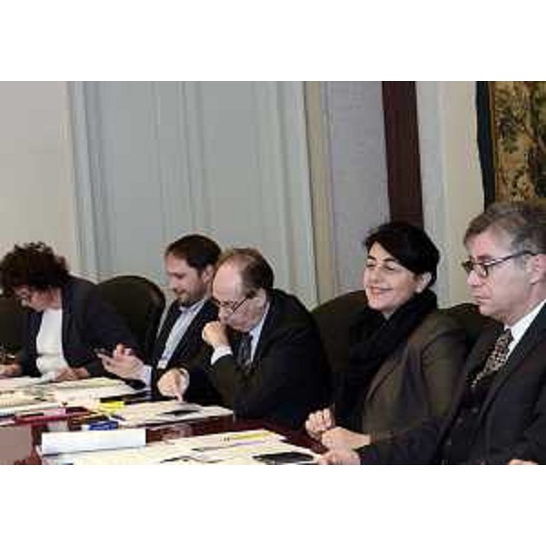 Gli assessori regionali Loredana Panariti (Lavoro, Formazione, Istruzione, Pari Opportunità, Politiche giovanili, Ricerca e Università), Cristiano Shaurli (Risorse agricole e forestali), Gianni Torrenti (Cultura, Sport e Solidarietà), Mariagrazia Santoro (Infrastrutture, Mobilità, Pianificazione territoriale, Lavori pubblici, Edilizia) e Francesco Peroni (Finanze, Patrimonio, Coordinamento e Programmazione Politiche economiche e comunitarie) durante la riunone della Giunta del Friuli Venezia Giulia - Trieste 29/01/2016