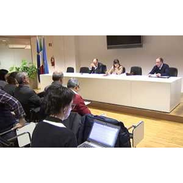 Gianni Torrenti (Assessore regionale Cultura, Sport e Solidarietà), Debora Serracchiani (Presidente Regione Friuli Venezia Giulia) e Pierluigi Di Piazza (Presidente Centro Accoglienza Ernesto Balducci) all'incontro con le associazioni della rete di accoglienza del Friuli Venezia Giulia - Udine 29/01/2016