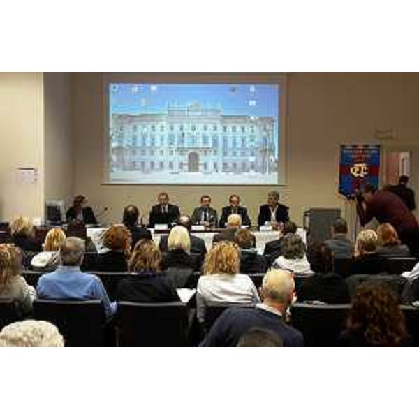 Vincenzo Zoccano (Presidente Consulta regionale Associazioni persone disabili e loro famiglie del FVG) e Gianni Torrenti (Assessore regionale Cultura e Sport) al convegno "Sport e disabilità" - Trieste 30/01/2016