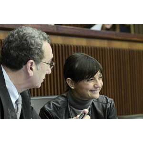 Sergio Bolzonello (Vicepresidente Regione FVG e assessore Attività produttive, Turismo e Cooperazione) e Debora Serracchiani (Presidente Regione Friuli Venezia Giulia) nell'Aula del Consiglio regionale - Trieste 01/02/2016