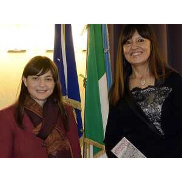 Debora Serracchiani (Presidente Regione Friuli Venezia Giulia) e Lucia Bellaspiga (Scrittrice e giornalista) durante la commemorazione del Giorno del Ricordo [10 febbraio] in Consiglio regionale - Trieste 02/02/2016