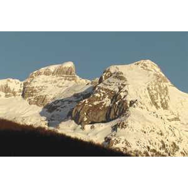 Il Monte Cavallo: Cima Manera e Cimon dei Furlani visti da Piancavallo (Pordenone). Foto: Archivio del Corpo forestale regionale - Marco Pradella
