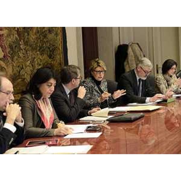 Gli assessori regionali Gianni Torrenti (Cultura), Mariagrazia Santoro (Infrastrutture), Francesco Peroni (Finanze), Maria Sandra Telesca (Salute), Paolo Panontin (Autonomie locali) e Sara Vito (Ambiente) durante la riunione della Giunta del FVG - Trieste 05/02/2016