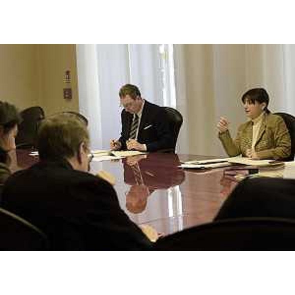 Sergio Bolzonello (Vicepresidente Regione FVG e assessore Attività produttive, Turismo e Cooperazione) e Debora Serracchiani (Presidente Regione Friuli Venezia Giulia) durante la riunione della Giunta regionale - Trieste 05/02/2016