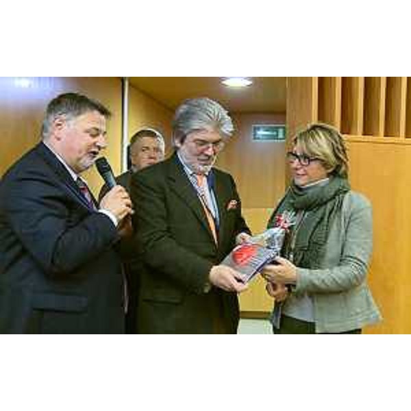 Nevio Toneatto (Presidente Associazione cardiotrapiantati italiani e cardiopatici - ACTI onlus), Mauro Delendi (Commissario straordinario Azienda Ospedaliero-Universitaria Udine) e Maria Sandra Telesca (Assessore regionale Salute) alla cerimonia "Trapianto di cuore: i nostri primi 30 anni a Udine" all'Ospedale Santa Maria della Misericordia - Udine 06/02/2016