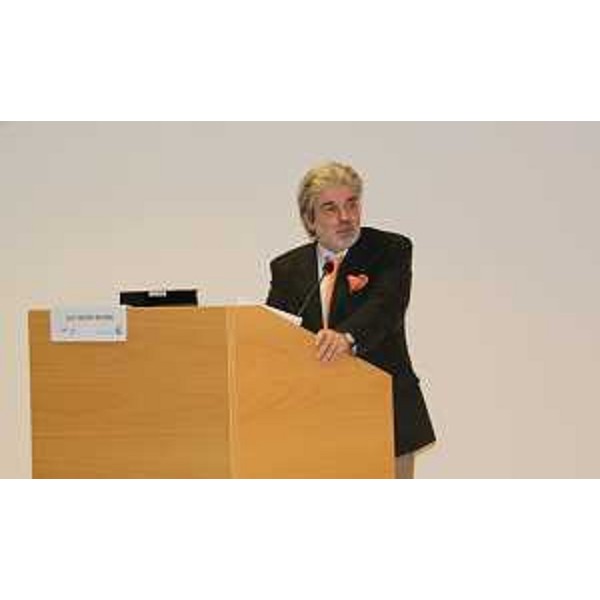 Mauro Delendi (Commissario straordinario Azienda Ospedaliero-Universitaria Udine) all'inaugurazione del Centro di Simulazione e Alta Formazione (CSAF) presso l'Azienda Ospedaliero-Universitaria Santa Maria della Misericordia - Udine 05/02/2016 (Foto Ufficio Stampa UniUd)