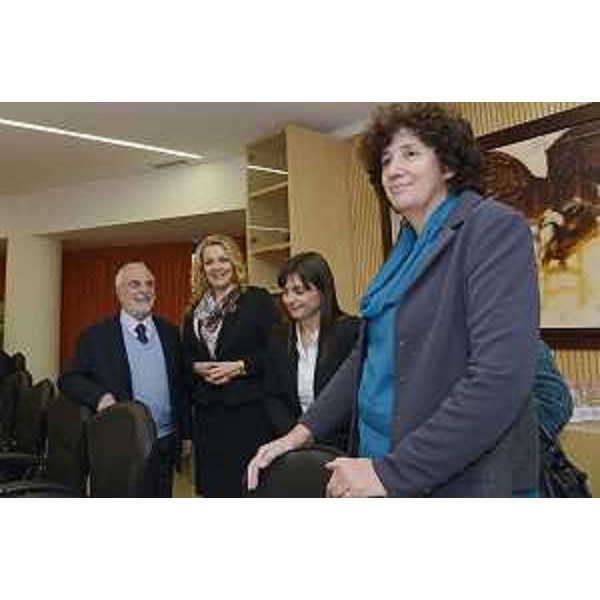 Adriano De Maio (Presidente AREA Science Park), Sanja Vlahovic (Ministro Scienze Montenegro), Debora Serracchiani (Presidente Regione Friuli Venezia Giulia) e Loredana Panariti (Assessore regionale Ricerca e Università) all'incontro per l'Accordo di costituzione di un Centro di Innovazione in Montenegro, nell'ambito di ADRI-OIS (Programma di collaborazione internazionale dell'area Adriatico-Ionica basato sullo sviluppo di Open Innovation System) - Trieste 08/02/2016
