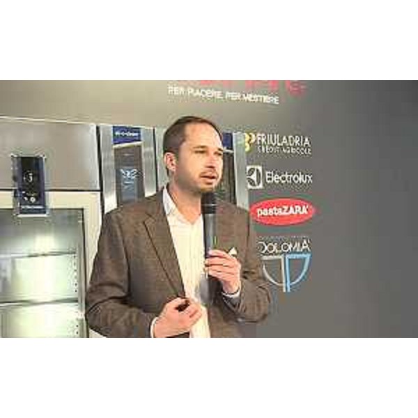 Cristiano Shaurli (Assessore regionale Risorse agricole e forestali) all'inaugurazione di "Cucinare. Salone dell'Enogastronomia e delle Tecnologie per la Cucina" - Pordenone Fiere 13/02/2016