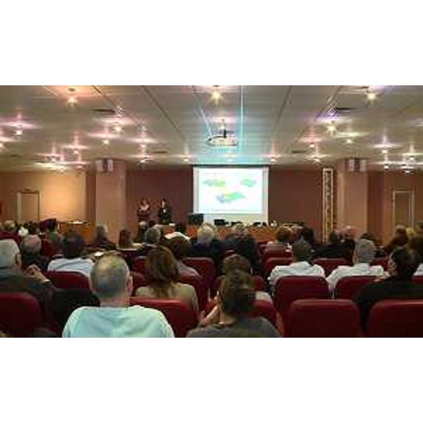 Maria Sandra Telesca (Assessore regionale Salute) e Debora Serracchiani (Presidente Regione Friuli Venezia Giulia) alla presentazione dell'attività del Centro Regionale Unico Amianto (CRUA) - Monfalcone 15/02/2016