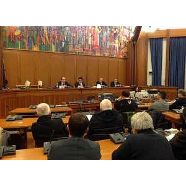 Gianni Torrenti (Assessore regionale Cultura) in Commissione Cultura nella Sala consiliare del Comune per illustrare il disegno di legge sull'ERPAC e analizzare la situazione attuale e le prospettive dei Musei provinciali - Gorizia 12/02/2016
