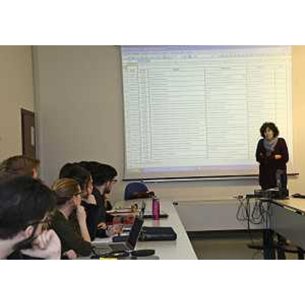 Loredana Panariti (Assessore regionale Lavoro, Formazione, Istruzione, Pari Opportunità, Politiche giovanili, Ricerca e Università) all'avvio del primo corso di formazione per "europrogettista", nella sede ex IRFoP in scala Cappuccini - Trieste 17/02/2016