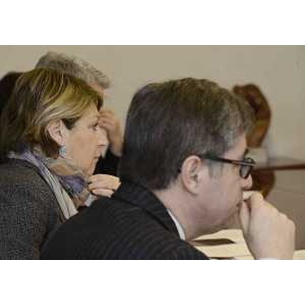 Gli assessori regionali Maria Sandra Telesca (Salute, Integrazione socio-sanitaria, Politiche sociali e Famiglia) e Francesco Peroni (Finanze, Patrimonio, Coordinamento e Programmazione Politiche economiche e comunitarie) durante la riunione della Giunta del Friuli Venezia Giulia - Trieste 19/02/2016