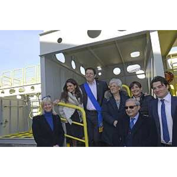 Silvia Altran (Sindaco Monfalcone), Enrico Gherghetta (Presidente Provincia Gorizia), Giuseppe Bono (Amministratore delegato Fincantieri), Debora Serracchiani (Presidente Regione Friuli Venezia Giulia) e Domenico Gentile (Vicepresidente Consorzio Blue Line Group) all'inaugurazione delle strutture del Progetto formativo MonBlock presso il Consorzio Blue Line Group - Monfalcone 20/02/2016