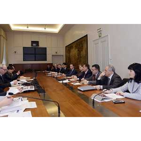 Debora Serracchiani (Presidente Regione Friuli Venezia Giulia) al Tavolo convocato per l'esame della trasformazione di Autovie Venete in società in house per la proroga della concessione autostradale della A4 al 2038, nella sede della Regione FVG - Trieste 23/02/2016