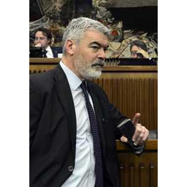 Paolo Panontin (Assessore regionale Autonomie locali e Coordinamento Riforme, Comparto unico, Sistemi informativi, Caccia e Risorse ittiche, delegato Protezione civile) nell'Aula del Consiglio regionale - Trieste 23/02/2016