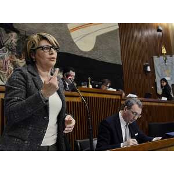 Maria Sandra Telesca (Assessore regionale Salute, Integrazione socio-sanitaria, Politiche sociali e Famiglia) nell'Aula del Consiglio regionale - Trieste 25/02/2016