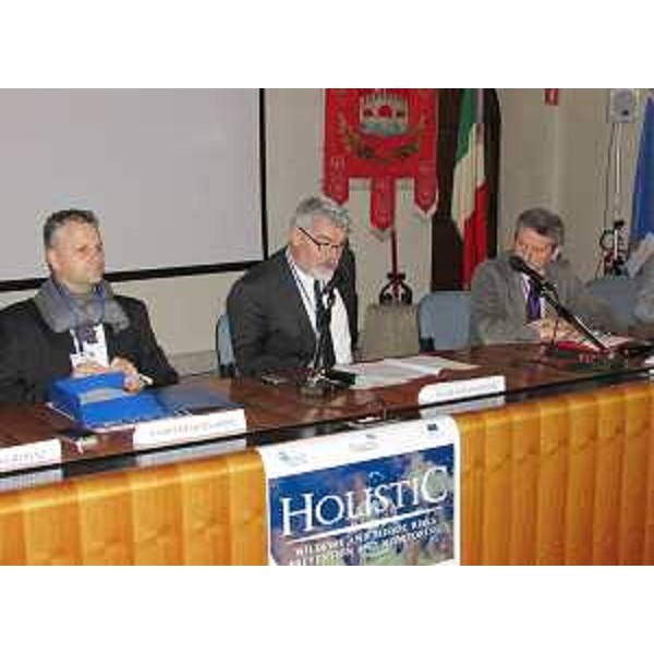 Fabio Di Bernardo (Sindaco Venzone), Paolo Panontin (Assessore regionale Protezione civile) e Luciano Sulli (Direttore centrale Protezione civile Regione FVG) al convegno "Rischio sismico su edifici strategici: valutazioni, prevenzione e monitoraggio" (Adriatic IPA Cross Border Cooperation 2007-2013) - Venzone 25/02/2016
