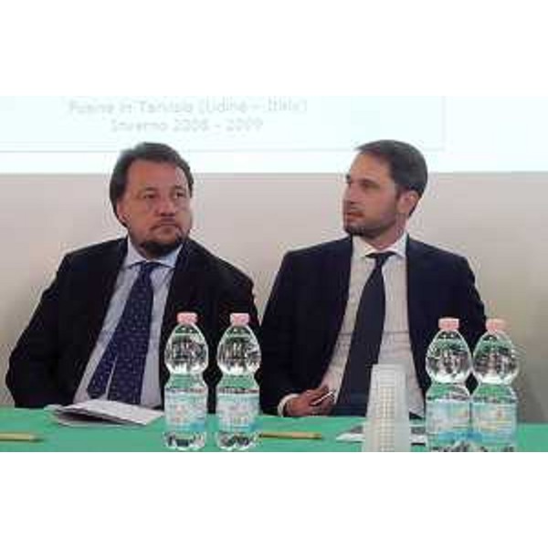 Gianni Fava (Assessore Agricoltura Regione Lombardia) e Cristiano Shaurli (Assessore Risorse agricole e forestali Regione FVG) al Tavolo per "L'accordo interregionale sul prelievo legnoso in ambito boschivo e sulla filiera legno" - Verona 26/02/2016