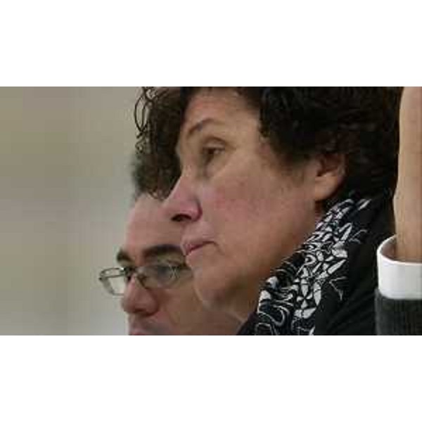 Loredana Panariti (Assessore regionale Lavoro e Formazione) all'incontro con i rappresentanti della Erreci Negozi S.r.l. che ha rilevato punti vendita ex Bernardi - Gemona del Friuli 03/03/2016