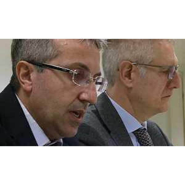 Rocco Pace (Amministratore unico Erreci Negozi S.r.l.) e Francesco Rinaldo De Agostini (Commissario procedura amministrazione straordinaria Bernardi Group S.p.A.) all'incontro con Loredana Panariti (Assessore regionale Lavoro e Formazione) - Gemona del Friuli 03/03/2016