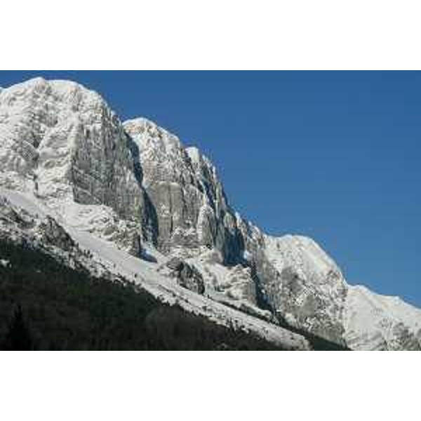 Val Colvera: il Clap dal Paredach d'inverno. Foto: Archivio del Corpo forestale regionale - Marco Pradella