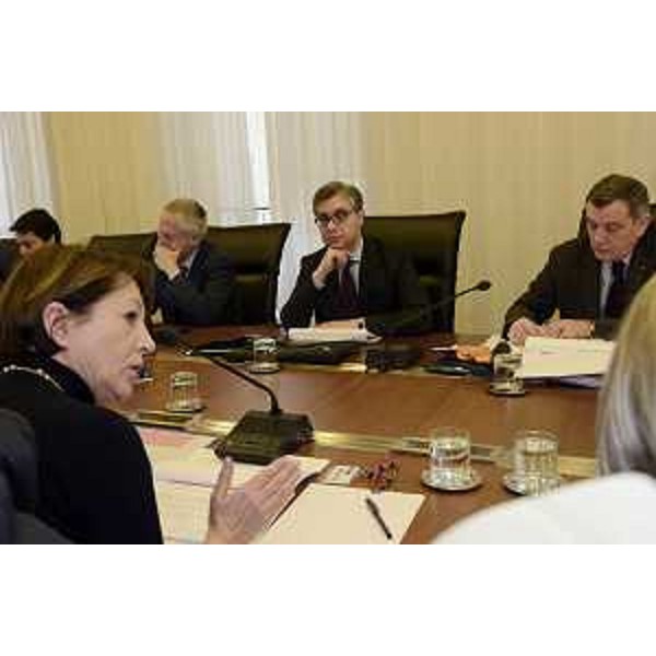 Cristiana Compagno (Presidente Banca Mediocredito FVG S.p.A.) e Francesco Peroni (Assessore regionale Finanze) durante l'audizione in I Commissione consiliare presieduta da Renzo Liva - Trieste 08/03/2016