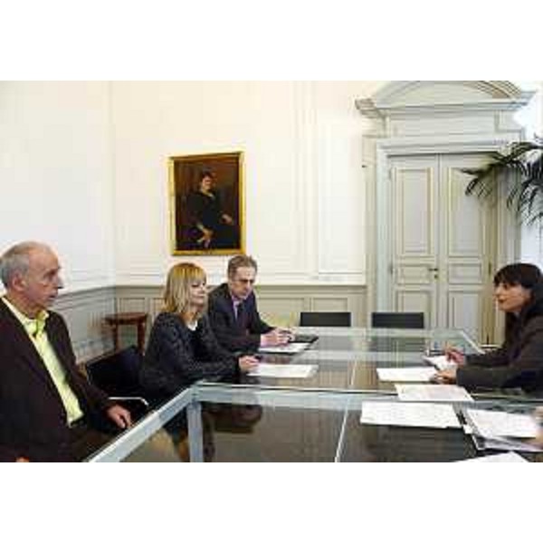 Bruno Vesnaver, Laura Tonero e Fabrizio Ziberna (Presidente, responsabile comunicazione e segretario FIPE Trieste) durante l'incontro con Debora Serracchiani (Presidente Regione Friuli Venezia Giulia), nella sede della Regione FVG - Trieste 09/03/2016
