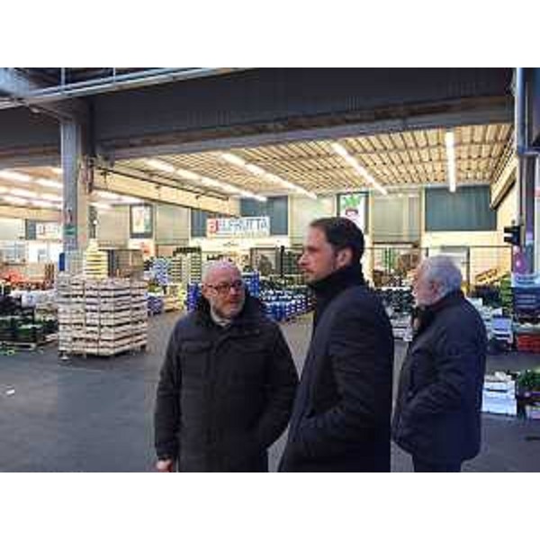 Andrea Sabot (Direttore Udine Mercati S.r.l.), Cristiano Shaurli (Assessore regionale Risorse agricole e forestali) e Ferdinando Milano (Presidente Udine Mercati S.r.l.) - Udine 09/03/2016