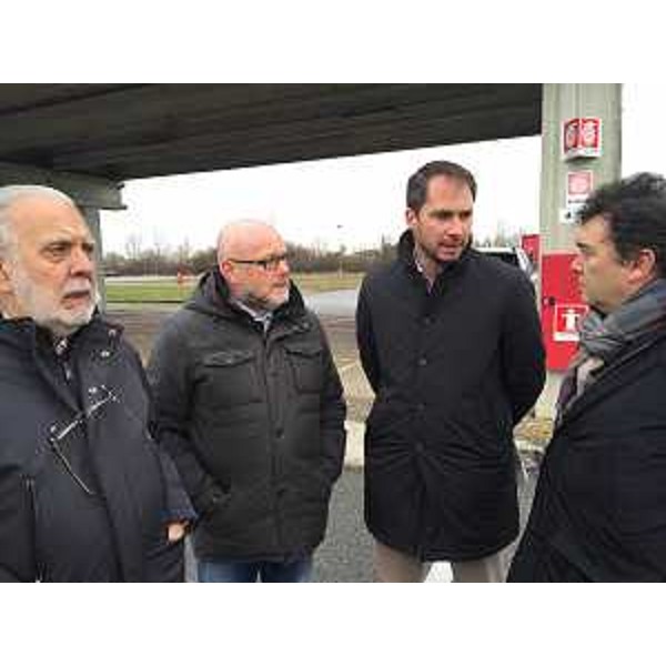 Ferdinando Milano e Andrea Sabot (Presidente e direttore Udine Mercati S.r.l.), Cristiano Shaurli (Assessore regionale Risorse agricole e forestali) e Agostino Maio (Capo Gabinetto Regione FVG) - Udine 09/03/2016