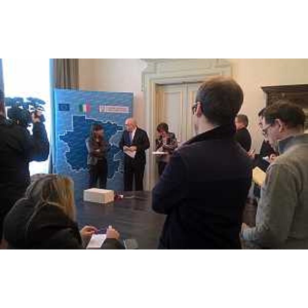 Debora Serracchiani (Presidente Regione Friuli Venezia Giulia) e Philip T. Reeker (Console generale Stati Uniti d'America / USA a Milano), nella sede della Regione FVG - Trieste 09/03/2016
