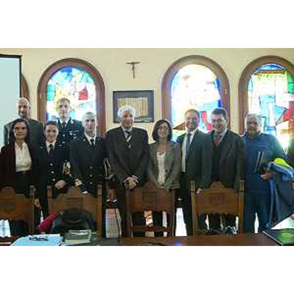 Claudio Kovatsch (Commissario straordinario Comune Grado), Sara Vito (Assessore regionale Ambiente), Jeffrey Brlecic (Responsabile missione USA) e Agostino Maio (Capo Gabinetto Regione FVG) alla conferenza stampa sulla missione di recupero in mare dei resti dei soldati americani scomparsi in combattimento nella Seconda Guerra Mondiale - Municipio di Grado 09/03/2016