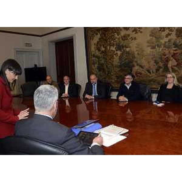 Debora Serracchiani (presidente Friuli Venezia Giulia) e Paolo Panontin (Assessore Autonomie locali) all'incontro con i sindaci dei Comuni della provincia di Trieste sull'Unione Territoriale Intercomunale (UTI) giuliana, nel Palazzo della Regione - Trieste 11/03/2016
