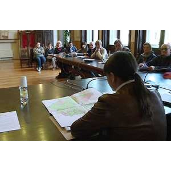 Debora Serracchiani (Presidente Regione Friuli Venezia Giulia) all'incontro con i sindaci della costituenda Unione Territoriale Intercomunale (UTI) Canal del Ferro - Val Canale, nella Sala consiliare del Municipio - Pontebba 22/03/2016