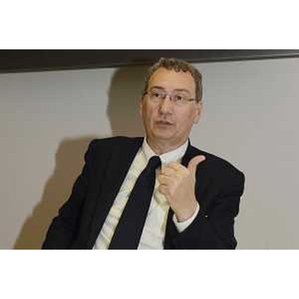 Sergio Bolzonello (Vicepresidente Regione FVG e assessore Attività produttive, Turismo e Cooperazione) alla conferenza stampa di presentazione dell'attività dell'Agenzia Investimenti FVG - Udine 25/03/2016