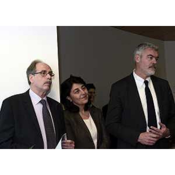 Gli assessori regionali Gianni Torrenti (Cultura, Sport e Solidarietà), Mariagrazia Santoro (Infrastrutture e Territorio) e Paolo Panontin (Autonomie locali e Coordinamento Riforme, delegato Protezione civile) alla conferenza stampa di presentazione del programma regionale "Identità e rinascita. 1976-2016, il Friuli Venezia Giulia a 40 anni dal terremoto" - Udine 29/03/2016