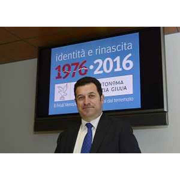 Franco Iacop (Presidente Consiglio regionale) alla conferenza stampa di presentazione del programma regionale "Identità e rinascita. 1976-2016, il Friuli Venezia Giulia a 40 anni dal terremoto" - Udine 29/03/2016