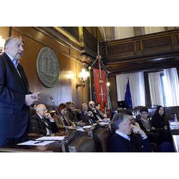 Roberto Cosolini (Sindaco Trieste) alla cerimonia di consegna degli attestati di terapista "Early Start Denver Model (ESDM)", nella Sala del Consiglio comunale - Trieste 30/03/2016