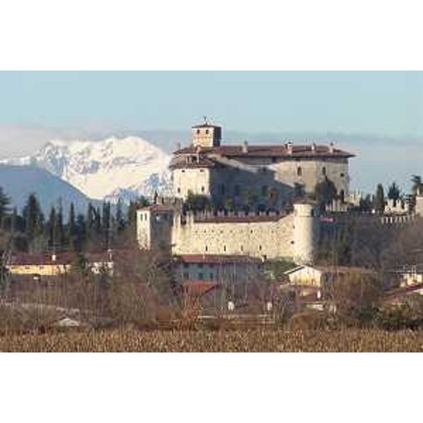 Il Castello di Villalta a Fagagna (Udine). Foto: Archivio del Corpo forestale regionale - Marco Pradella
