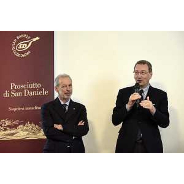 Paolo Menis (Sindaco San Daniele) e Sergio Bolzonello (Vicepresidente Regione FVG e assessore Attività produttive) all'inaugurazione della nuova sede del Consorzio del Prosciutto di San Daniele in via Ippolito Nievo 19 - San Daniele del Friuli 31/03/2016 (Foto Luca d'Agostino / Phocus Agency © 2016)