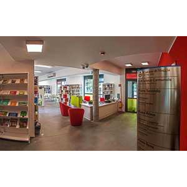Biblioteca comunale Edoardo Guglia - Muggia 04/04/2016 (Foto Studio Sandrinelli S.r.l.)