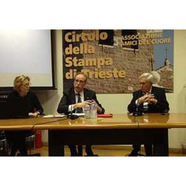 Gianni Torrenti (Assessore regionale Cultura) all'incontro organizzato dal Circolo della Stampa sul tema delle Politiche culturali - Trieste 04/04/2016