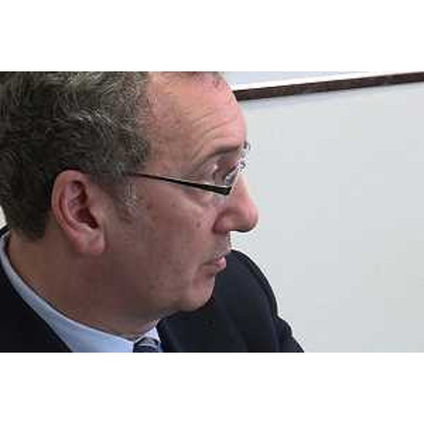 Sergio Bolzonello (Vicepresidente Regione FVG e assessore Attività produttive) durante la visita alla Coltelleria LionSteel S.a.s. - Maniago 05/04/2016