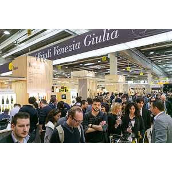 Stand del Friuli Venezia Giulia al 50° Vinitaly - Verona 10/04/2016