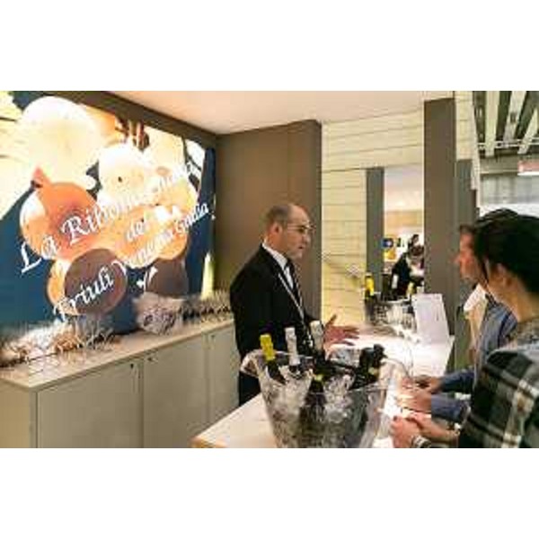Stand del Friuli Venezia Giulia al 50° Vinitaly - Verona 10/04/2016