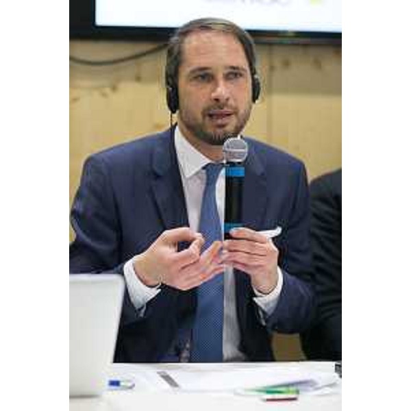 Cristiano Shaurli (Assessore regionale Risorse agricole e forestali) alla presentazione di "Italy is Eataly" nello stand del Friuli Venezia Giulia al 50° Vinitaly - Verona 10/04/2016