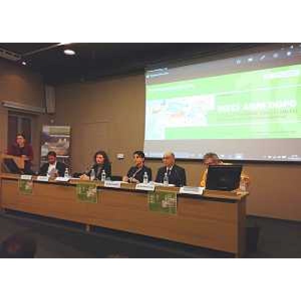Gli assessori regionali Cristiano Shaurli (Risorse agricole e forestali) e Mariagrazia Santoro (Infrastrutture e Territorio) al convegno sugli Ecomusei a Villa Manin di Passariano - Codroipo 09/04/2016