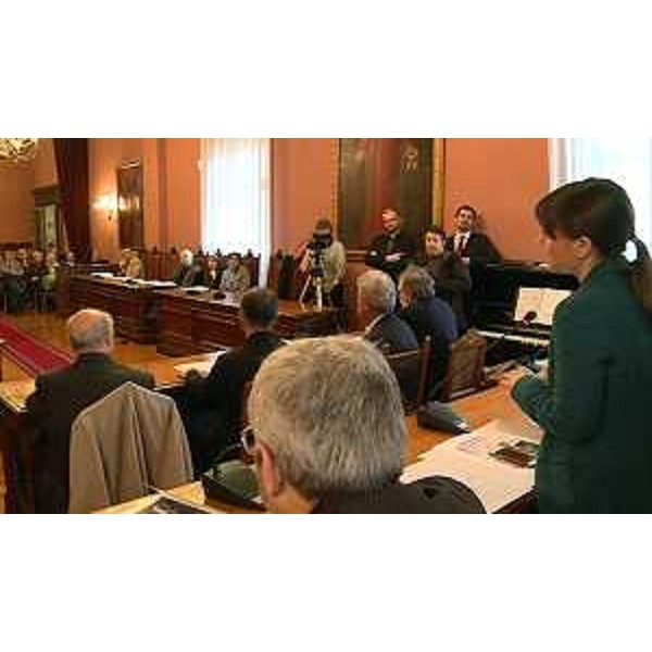 Debora Serracchiani (Presidente Regione Friuli Venezia Giulia) alla celebrazione dei 130 anni della Società Ferrovie Udine Cividale (FUC S.r.l.) nella Sala consiliare comunale - Cividale del Friuli 09/04/2016