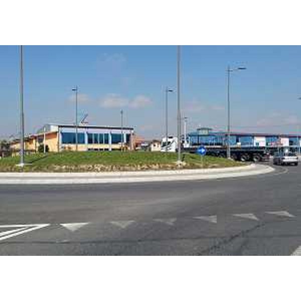La rotonda al km 92+200 della strada statale 14, in corrispondenza dell'ingresso Est di Muzzana e dell'intersezione con la strada provinciale in direzione di Carlino e Marano e con la provinciale verso Castions di Strada in direzione Udine - Muzzana del Turgnano 12/04/2016
