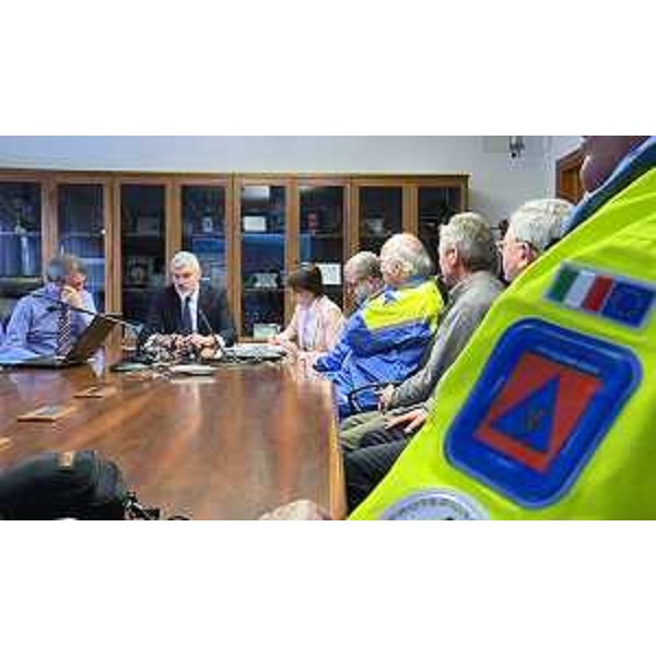 Paolo Panontin (Assessore regionale Protezione civile) alla presentazione del diploma a carattere temporaneo denominato Orcolat istituito dal Comitato regionale A.R.I. FVG, a 40 anni dal terremoto del Friuli, nella sede della Protezione civile - Palmanova 14/04/2016